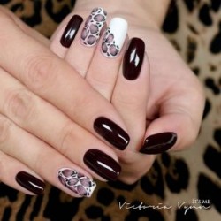 Pure Creamy 136 Dark Truffle Victoria Vynn